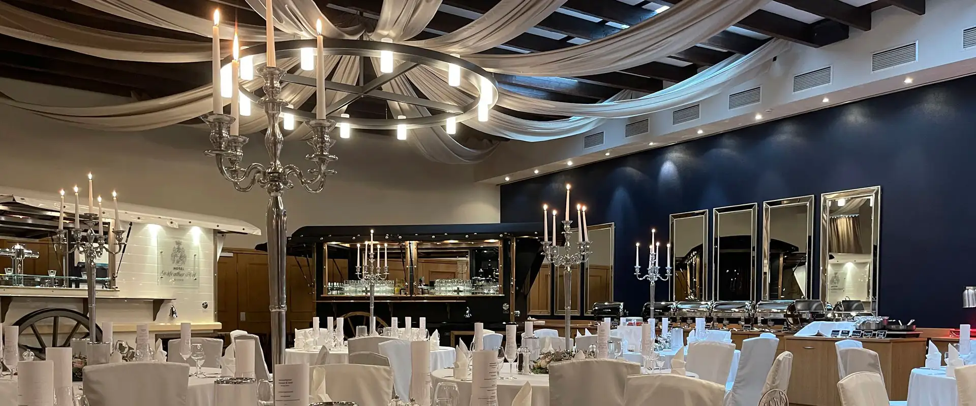 Kloster Saal Banquette