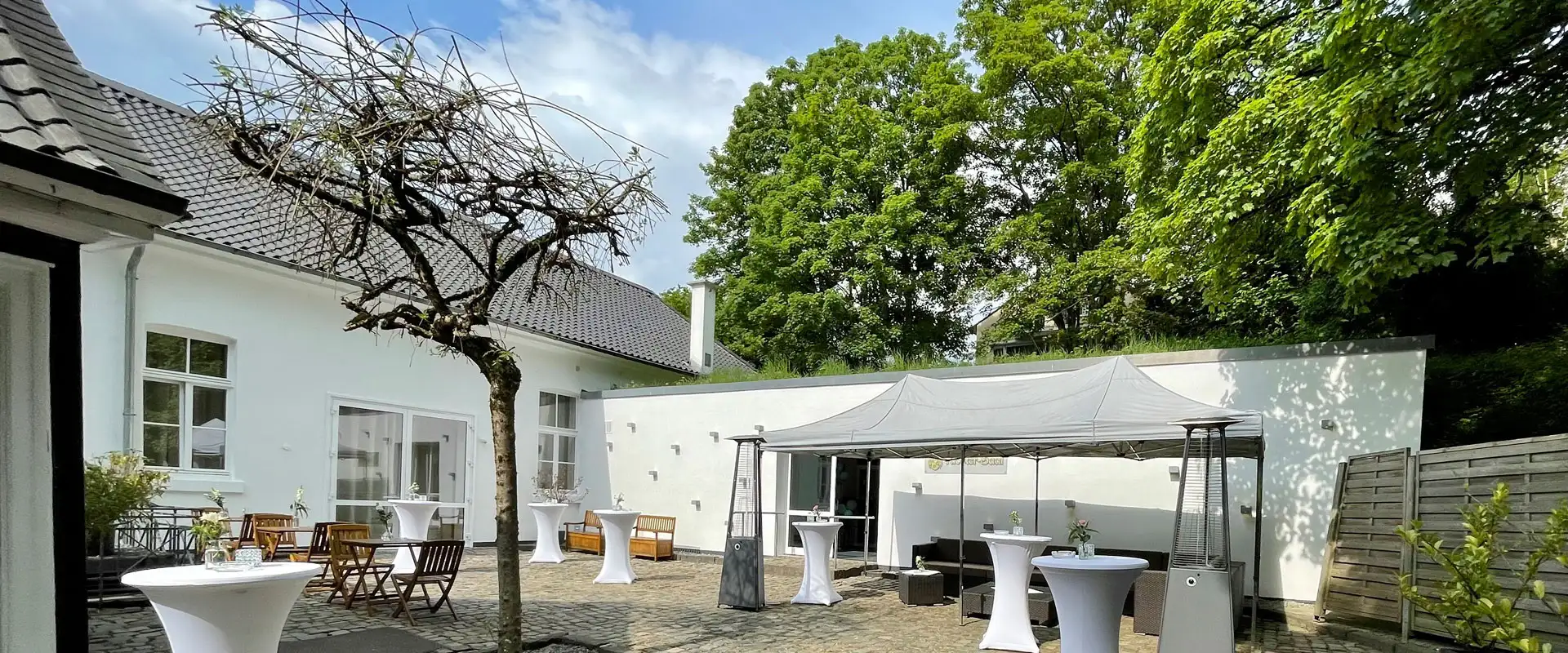 Kloster-Saal-Vorplatz